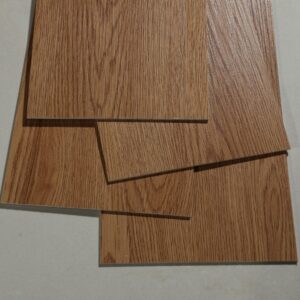 PAVIMENTO LVT VINILICO 013